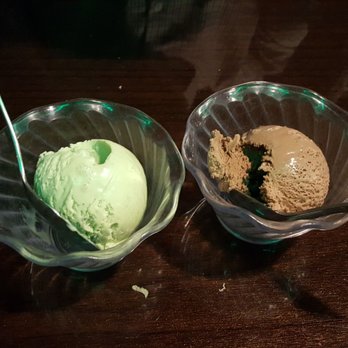 Sushi World - Green tea and chocolate ice cream - Japanese Near Me - Chicago, Illinois
