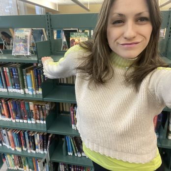 Duxbury Free Library - Selection of books in children's section - Libraries Near Me - Duxbury, Massachusetts