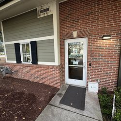 Sea Island Medical Care - the entrance is on the side of the building