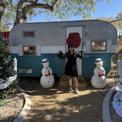 Devine Acres Farm - One of many photo ops here at Devine Acres. Fun for couples or the whole family!