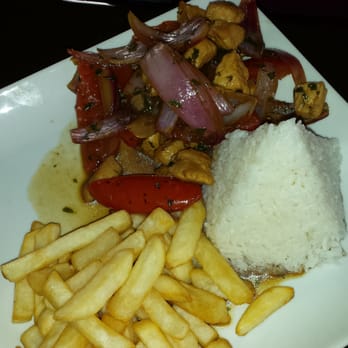 La Guitarra con Sazon - Pollo Saltado! Sabroso! Rico! - Latin American Near Me - Houston, Texas La Guitarra con Sazon - Pollo Saltado! Sabroso! Rico! - Latin American Near Me - Houston, Texas