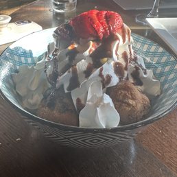 Cookie Dough Sundae Cookie Dough Sundae
