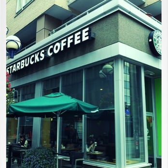 Starbucks - the outside of a starbucks coffee shop - Coffee & Tea Near Me - Toronto, Ontario