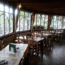 Spitzerl Biergarten - Drinnen