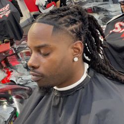 Royal Shave barbershop