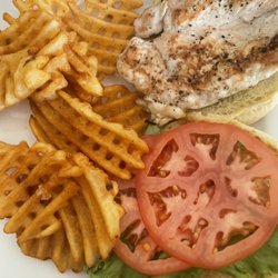 Herrick's Tavern - Chicken sandwich