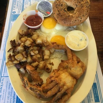 Beach Pub - Yum! Soft Shell Crab! - American Near Me - Virginia Beach, Virginia Beach Pub - Yum! Soft Shell Crab! - American Near Me - Virginia Beach, Virginia