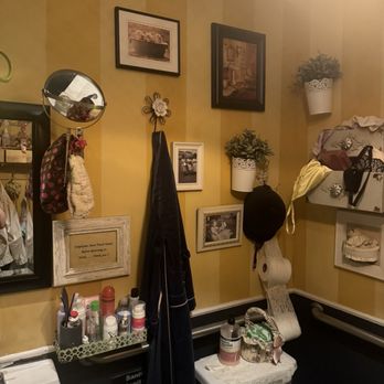 Pane e Vino - the beautiful bathroom!!!! - Italian Near Me - Miami Beach, Florida Pane e Vino - the beautiful bathroom!!!! - Italian Near Me - Miami Beach, Florida