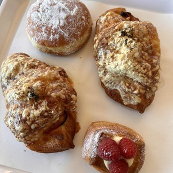 Paris Baguette - Bakeries Near Me - Carlsbad, California Paris Baguette - Bakeries Near Me - Carlsbad, California