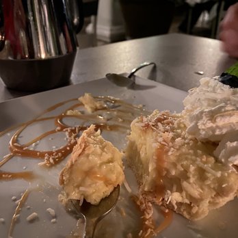 Arnold Palmer's Restaurant - Coconut cream pie - American Near Me - La Quinta, California Arnold Palmer's Restaurant - Coconut cream pie - American Near Me - La Quinta, California
