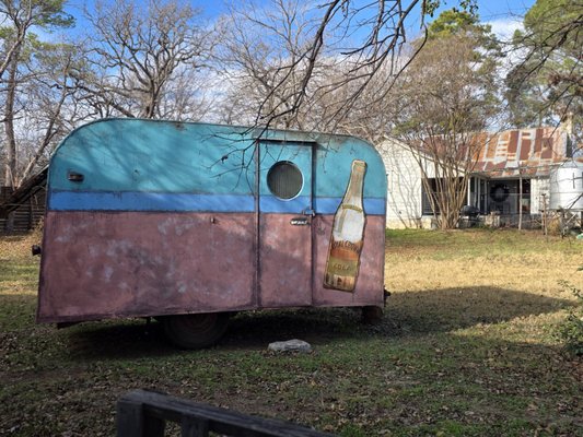 Eighteen Ninety Grille and Lounge by null