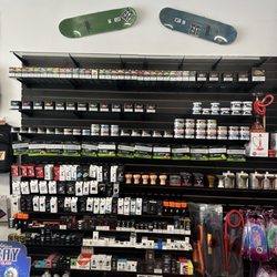 Speedy's Smoke Shop