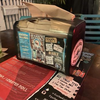 Garbo's Grill - Garbo's tablescape - Food Trucks Near Me - Key West, Florida