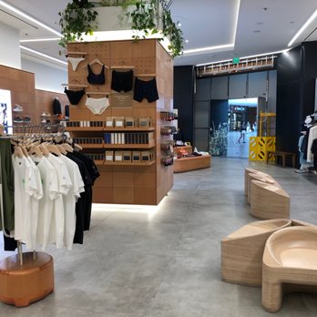 Allbirds - Clothing - Shoe Stores Near Me - Los Angeles, California Allbirds - Clothing - Shoe Stores Near Me - Los Angeles, California