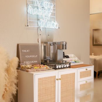 Indulge - COMPLIMENTARY SNACKS AND COFFEE - Eyelash Service Near Me - Aiea, Hawaii Indulge - COMPLIMENTARY SNACKS AND COFFEE - Eyelash Service Near Me - Aiea, Hawaii