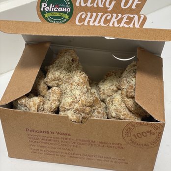 Pelicana Chicken - Boneless Crispy Boneless Chicken Half Size (recommend) with snowing cheese - Korean Near Me - New York, New York