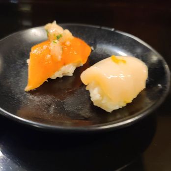 Sushi Sasabune - Scallop and Tasmanian salmon - Sushi Bars Near Me - Honolulu, Hawaii