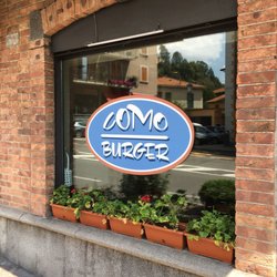 Como Burger - Outside
