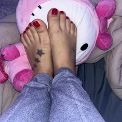 Rainbow Nails and Spa - Gel pedicure