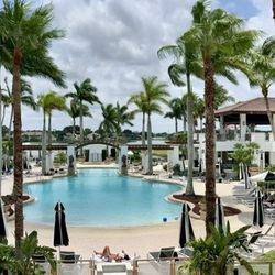 PGA National Resort - Lovely pool area