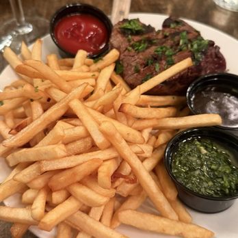 Figaro Bistrot - Steak and fries, yum !! - French Near Me - Los Angeles, California Figaro Bistrot - Steak and fries, yum !! - French Near Me - Los Angeles, California