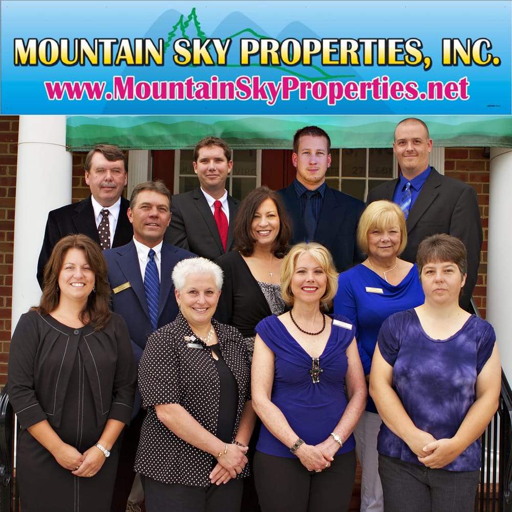 BERKSHIRE HATHAWAY HOMESERVICES MOUNTAIN SKY PROPERTIES 445 W Stuart Dr, Hillsville, Virginia