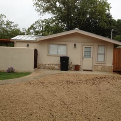 Milam Street Manor - Cottage in the back