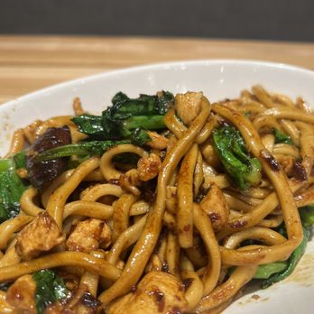 dan modern chinese - chicken dan mein - Chinese Near Me - Long Beach, California