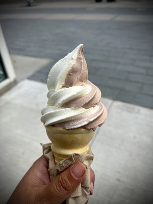 Huddle Soft Serve by null