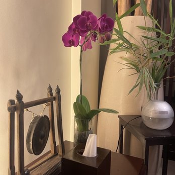 Taal Vista Hotel - Hotels Near Me - Tagaytay, CAV
