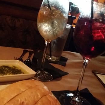 Bonefish Grill - Sangrias and fresh bread - Seafood Near Me - Plantation, Florida