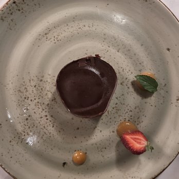 La Traite - Gluten free (flourless) chocolate cake - French Near Me - Quebec City, Quebec