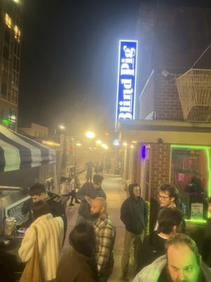 The Blind Pig by null