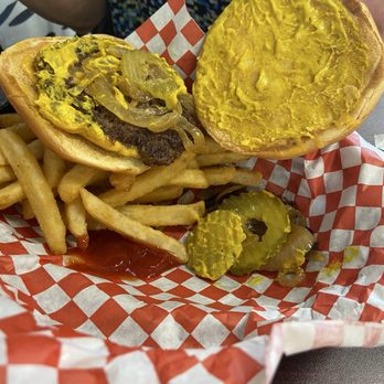 Hynson’s Classic Burgers - Burgers Near Me - Edmond, Oklahoma