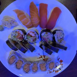 Oishi Sushi - Various sushi