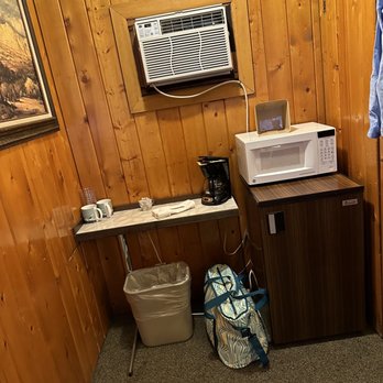Caboose Motel & Gift Shop - The mini fridge was great to put our travel snacks and beverages. - Hotels Near Me - Durango, Colorado Caboose Motel & Gift Shop - The mini fridge was great to put our travel snacks and beverages. - Hotels Near Me - Durango, Colorado