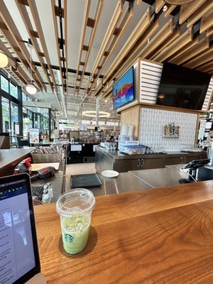 Barnes & Noble by null