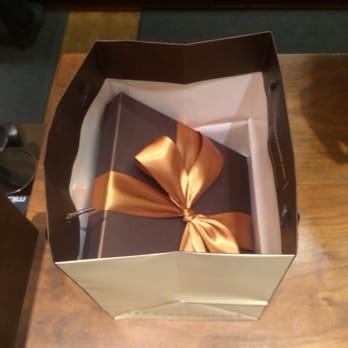 Fran's Chocolates - Chocolatiers & Shops Near Me - Seattle, Washington Fran's Chocolates - Chocolatiers & Shops Near Me - Seattle, Washington
