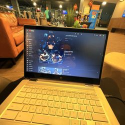 Onelife Fitness - Tenleytown - Lobby / gym