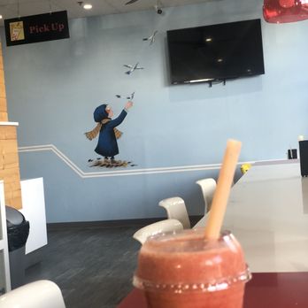 United Paleteria Y Neveria - Bomba (6.50) at other side of interior - Ice Cream & Frozen Yogurt Near Me - San Leandro, California United Paleteria Y Neveria - Bomba (6.50) at other side of interior - Ice Cream & Frozen Yogurt Near Me - San Leandro, California