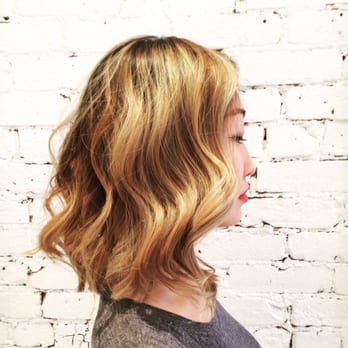 room white - Hair Salons Near Me - Toronto, Ontario room white - Hair Salons Near Me - Toronto, Ontario