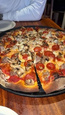 Louie's by null