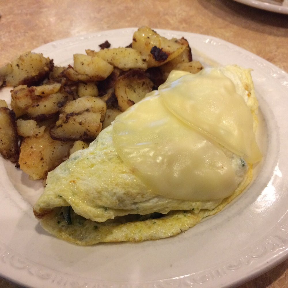 Pudge's Place - Egg white Cauliflower broccoli and zucchini omelette with their version of hashbrowns potatoes. - Sandwiches Near Me - Troy, Michigan Pudge's Place - Egg white Cauliflower broccoli and zucchini omelette with their version of hashbrowns potatoes. - Sandwiches Near Me - Troy, Michigan