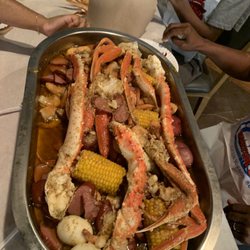 Surfing Crab - Tub of seafood boil