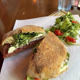 Panini Burrata E Crudo Panini Burrata E Crudo