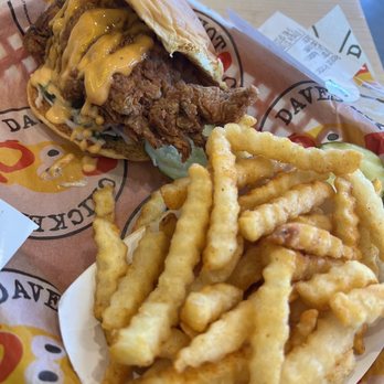 Dave's Hot Chicken - Non spicy slider - Chicken Shop Near Me - Dublin, California Dave's Hot Chicken - Non spicy slider - Chicken Shop Near Me - Dublin, California
