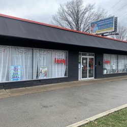 Midwest Leak Studio - Store front