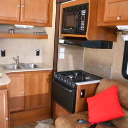 Road Bear RV Rentals