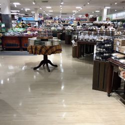 Big Y - Big Y East Longmeadow MA. Clean, and well kept.