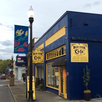 Blue House Cafe - Greek Near Me - Vernonia, Oregon